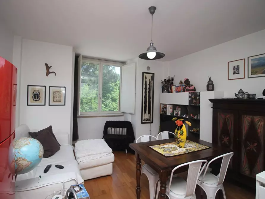 Immagine 2 di Appartamento in vendita  a Siena