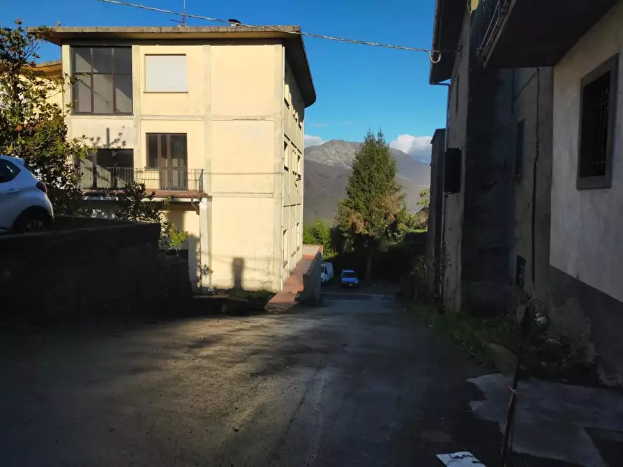 Immagine 3 di Albergo/B&B/Residence in vendita  a Bagni Di Lucca