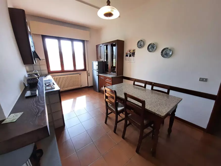 Immagine 11 di Villa in vendita  a Porcari