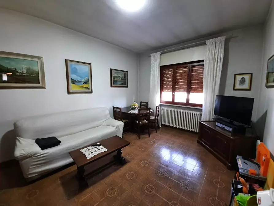 Immagine 15 di Villa in vendita  a Porcari