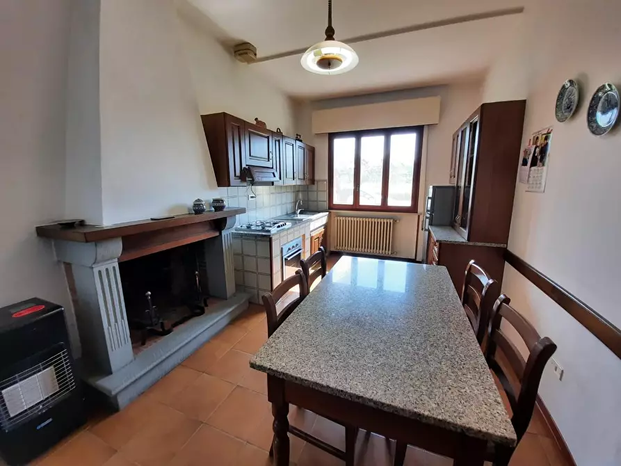 Immagine 10 di Villa in vendita  a Porcari