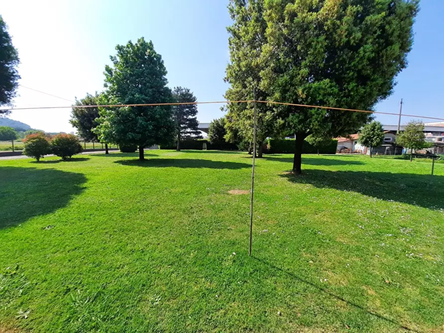 Immagine 12 di Villa in vendita  a Porcari