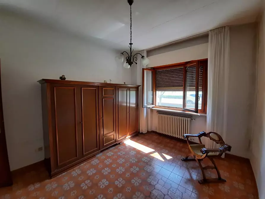 Immagine 17 di Villa in vendita  a Porcari