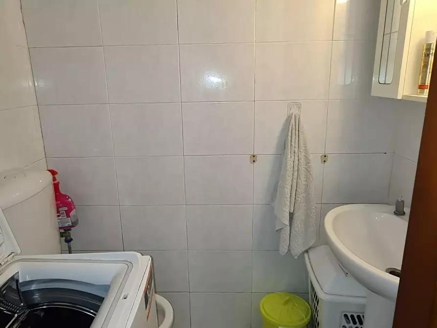 Immagine 17 di Appartamento in vendita  a Cascina