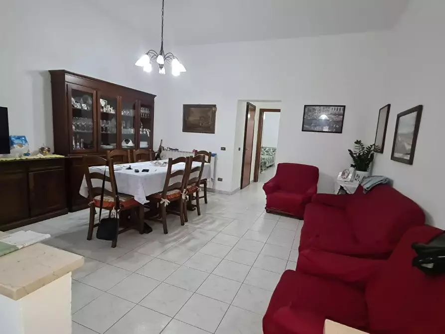 Immagine 2 di Appartamento in vendita  a Cascina