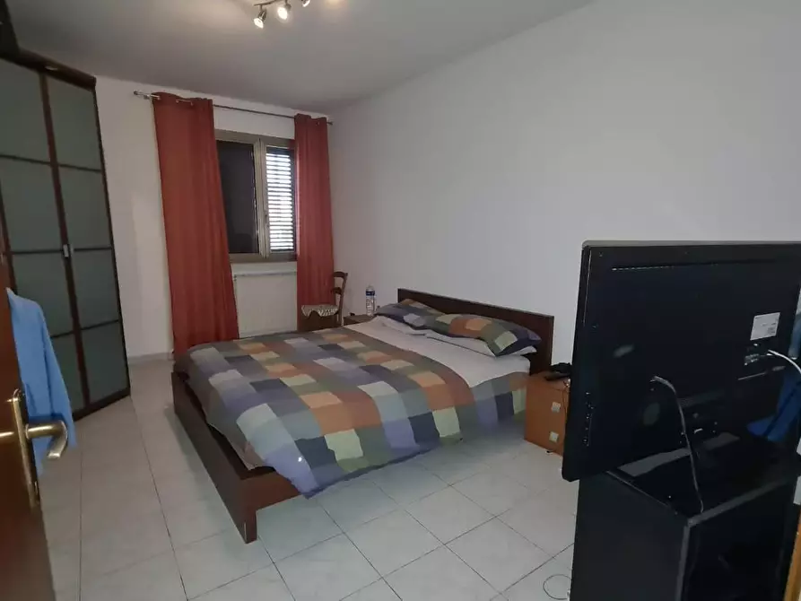 Immagine 10 di Appartamento in vendita  a Cascina