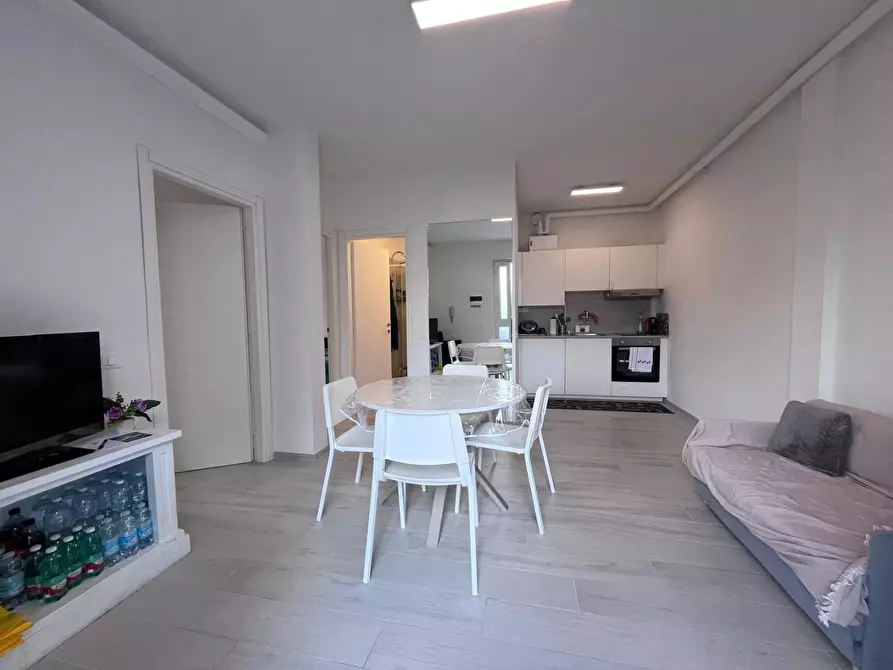 Immagine 6 di Appartamento in vendita  a Massa