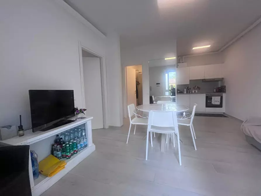 Immagine 5 di Appartamento in vendita  a Massa