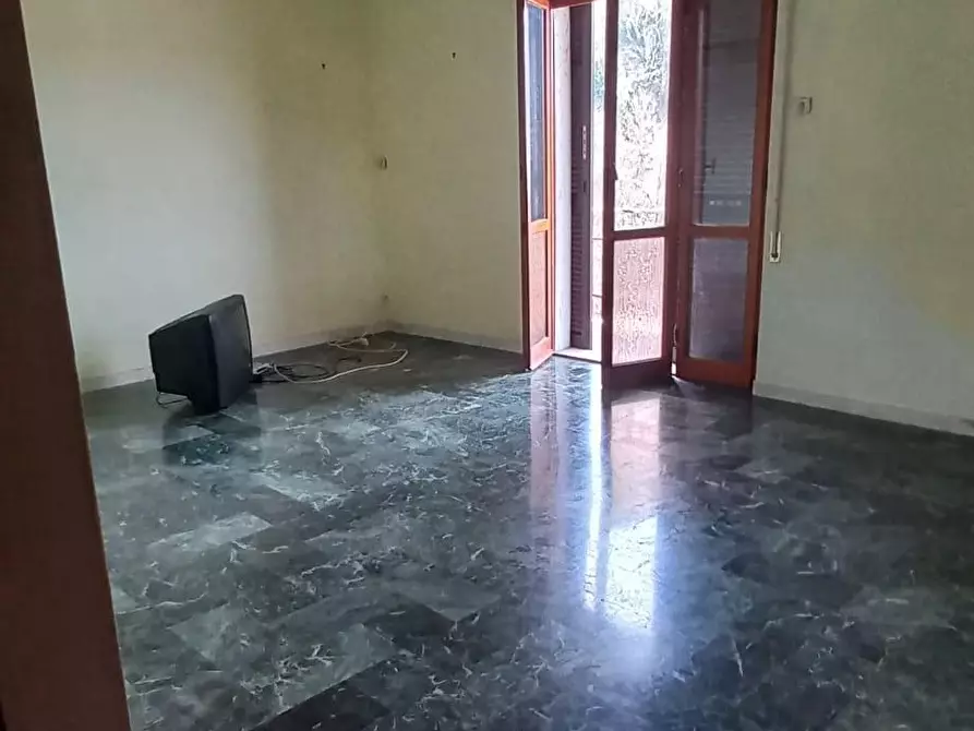 Immagine 10 di Appartamento in vendita  a Carrara