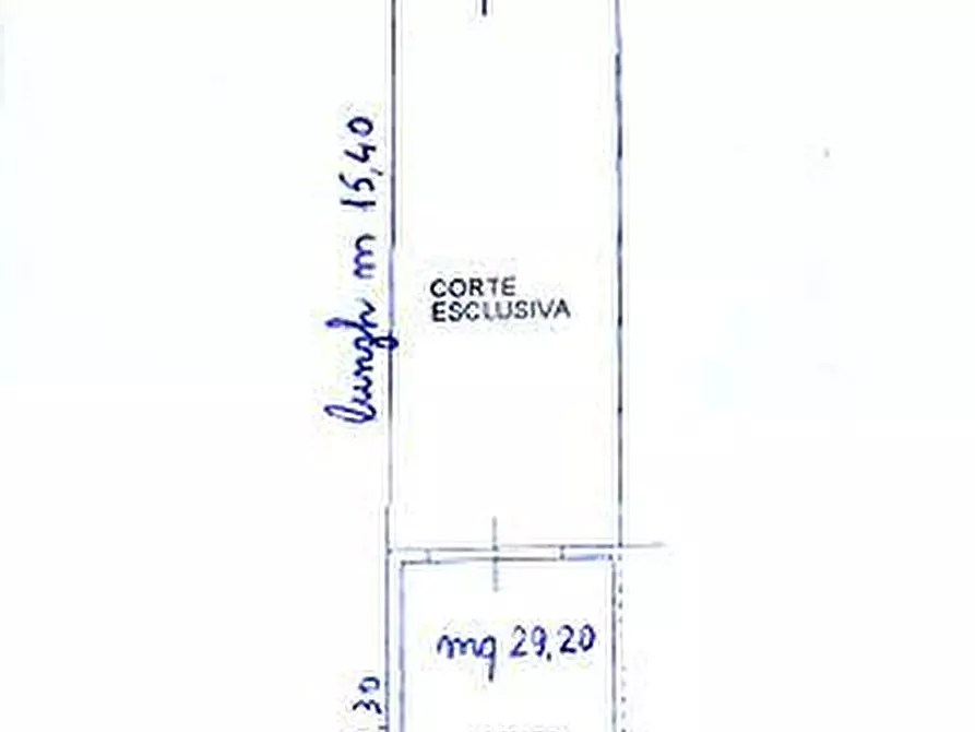 Immagine 4 di Garage in vendita  a Lamporecchio