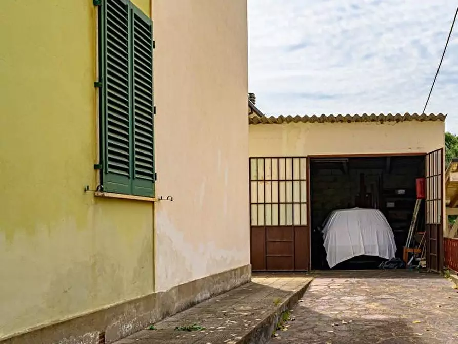 Immagine 50 di Casa indipendente in vendita  a Larciano
