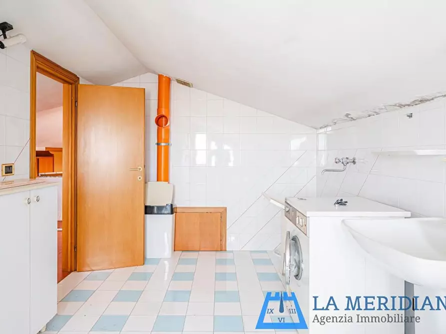 Immagine 27 di Casa indipendente in vendita  a Larciano