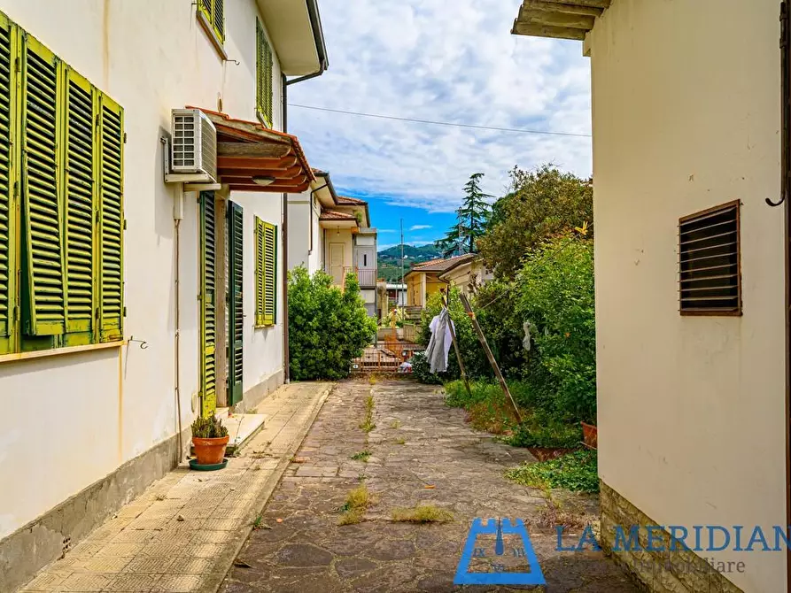 Immagine 52 di Casa indipendente in vendita  a Larciano