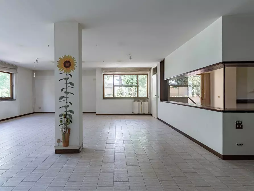 Immagine 1 di Ufficio in vendita  a Vinci