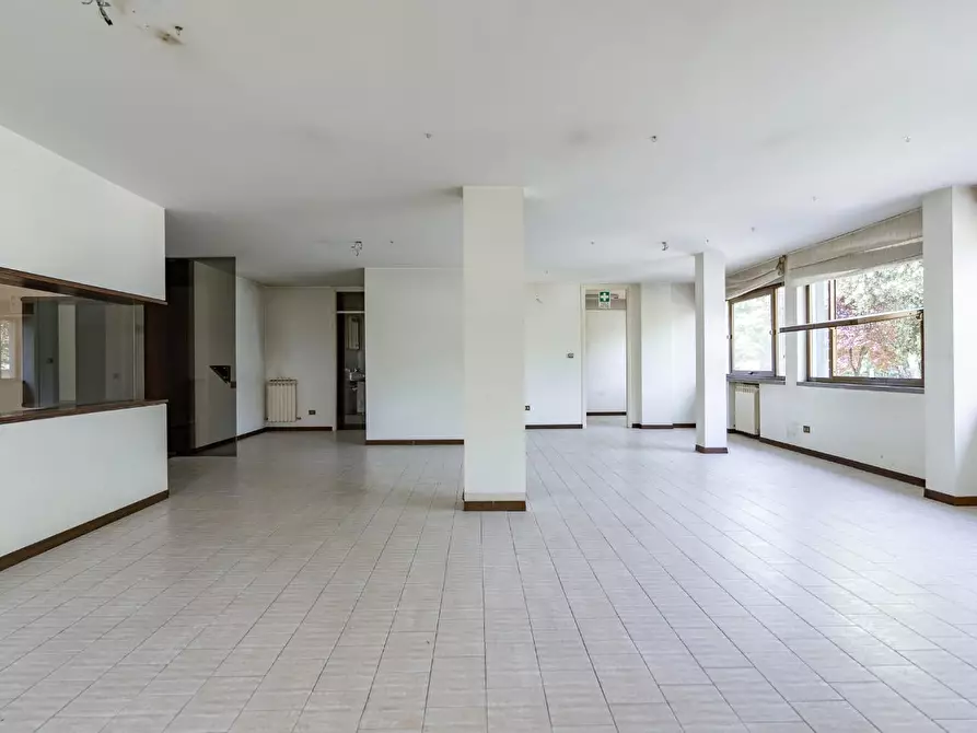 Immagine 3 di Ufficio in vendita  a Vinci