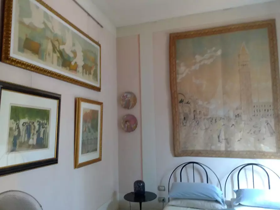 Immagine 3 di Appartamento in vendita  a Livorno