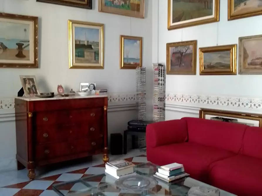 Immagine 21 di Appartamento in vendita  a Livorno