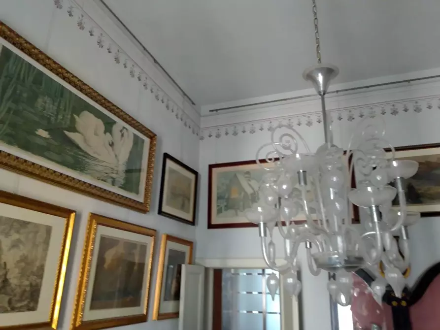 Immagine 19 di Appartamento in vendita  a Livorno