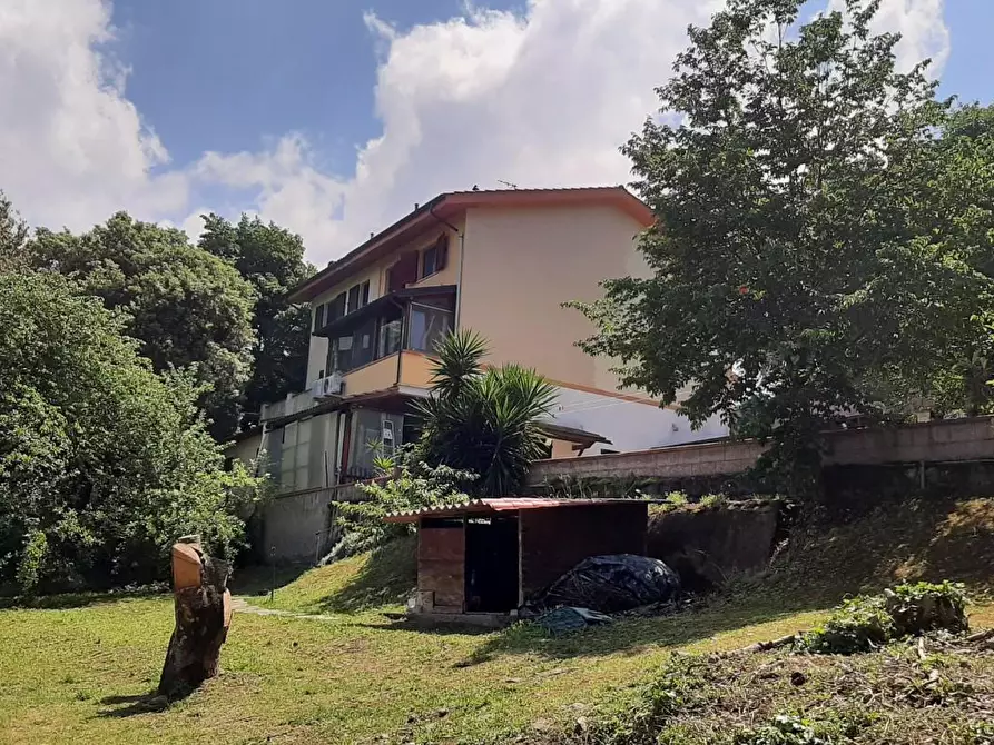 Immagine 1 di Casa bifamiliare in vendita  a Castellina Marittima