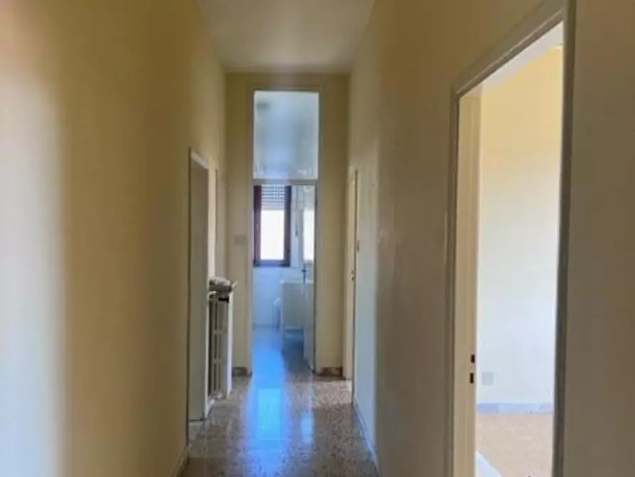 Immagine 1 di Appartamento in vendita  a Siena