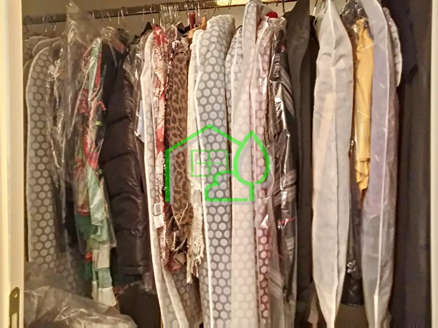 Immagine 31 di Villa in vendita  a Viareggio