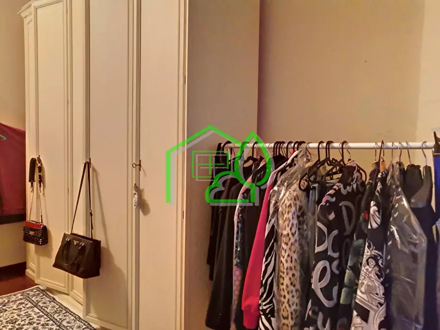 Immagine 32 di Villa in vendita  a Viareggio