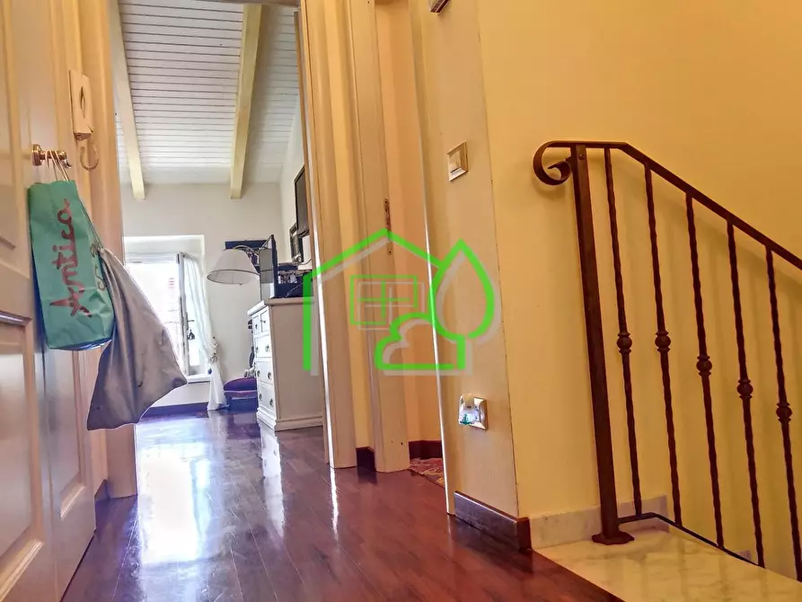 Immagine 23 di Villa in vendita  a Viareggio