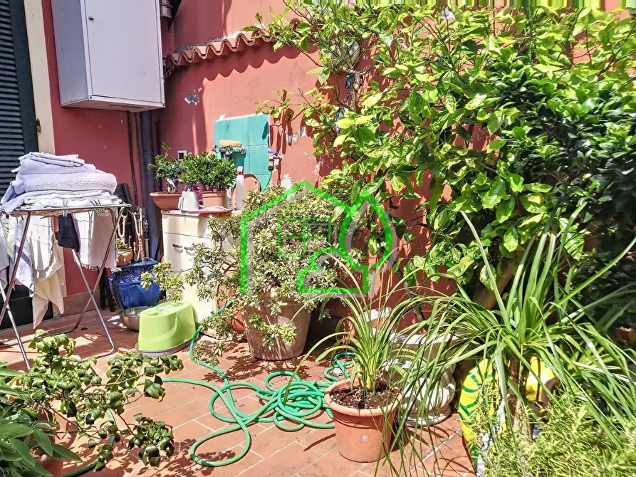 Immagine 44 di Villa in vendita  a Viareggio