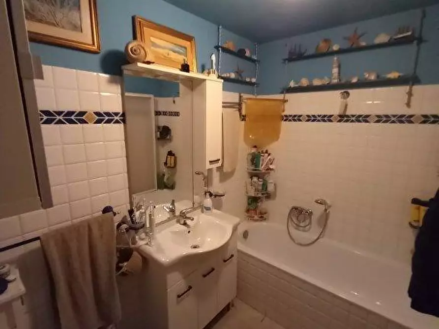 Immagine 12 di Appartamento in vendita  a Empoli