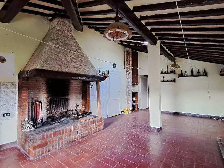 Immagine 37 di Villa in vendita  a Cascina