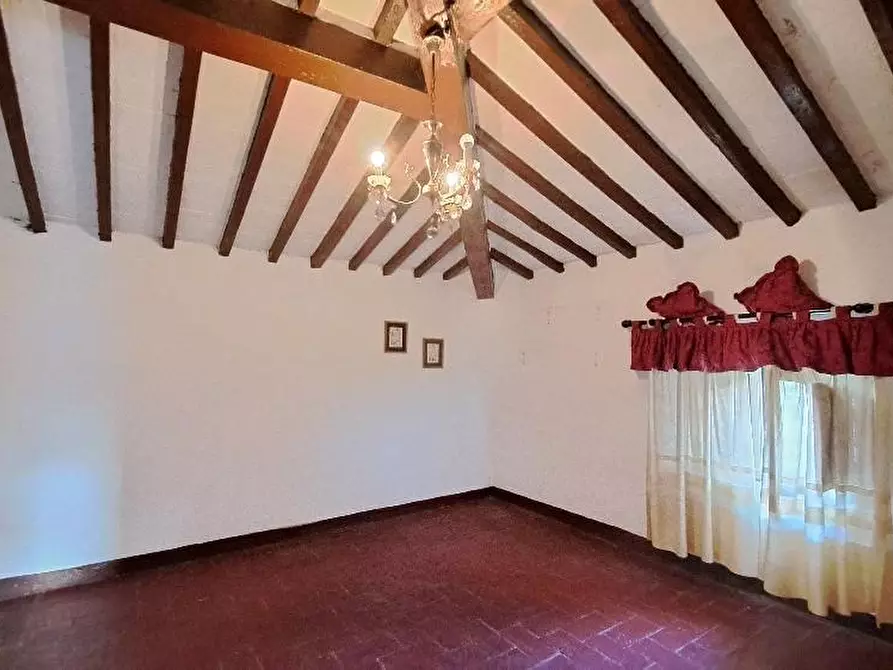 Immagine 36 di Villa in vendita  a Cascina