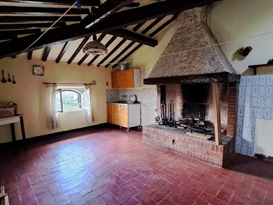 Immagine 39 di Villa in vendita  a Cascina