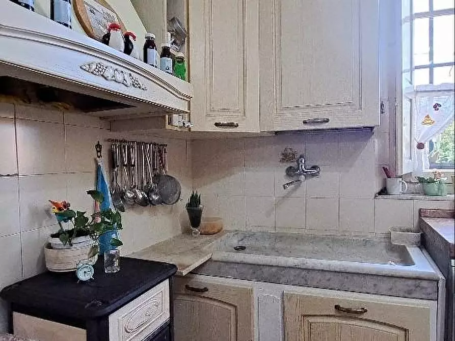 Immagine 22 di Villa in vendita  a Cascina