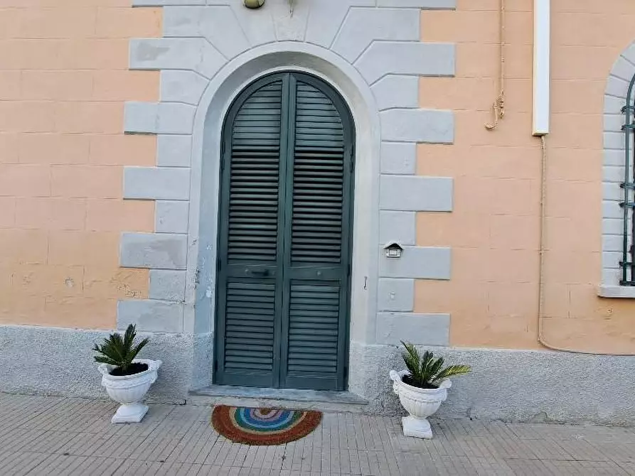 Immagine 17 di Villa in vendita  a Cascina