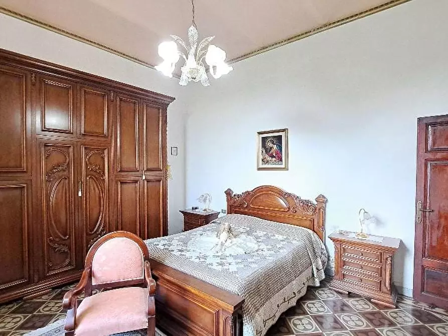 Immagine 31 di Villa in vendita  a Cascina