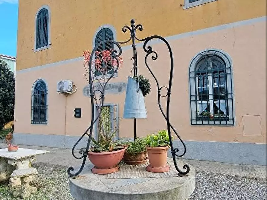 Immagine 7 di Villa in vendita  a Cascina