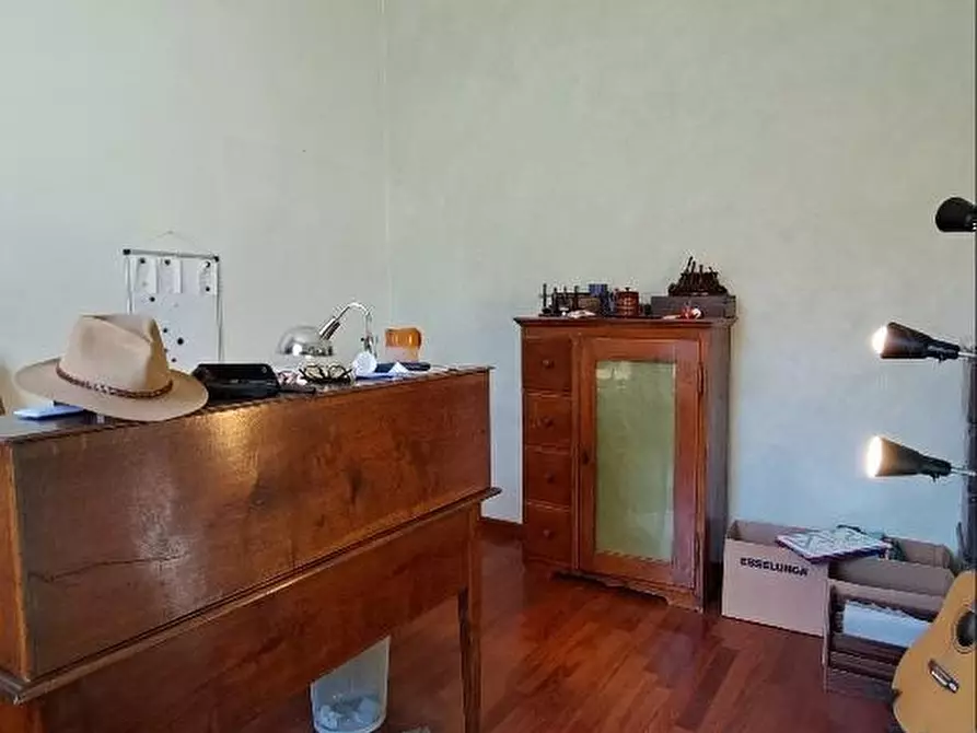 Immagine 24 di Villa in vendita  a Pisa