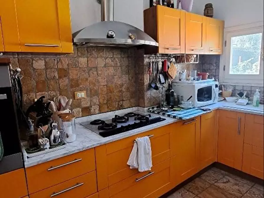 Immagine 17 di Villa in vendita  a Pisa