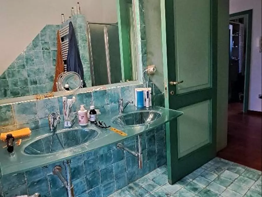 Immagine 33 di Villa in vendita  a Pisa