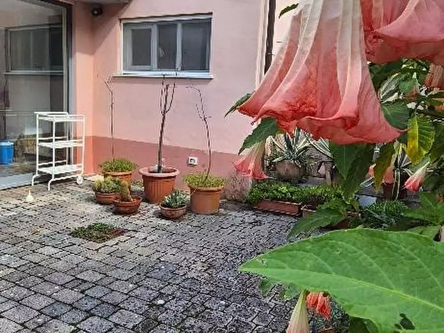 Immagine 22 di Villa in vendita  a Pisa