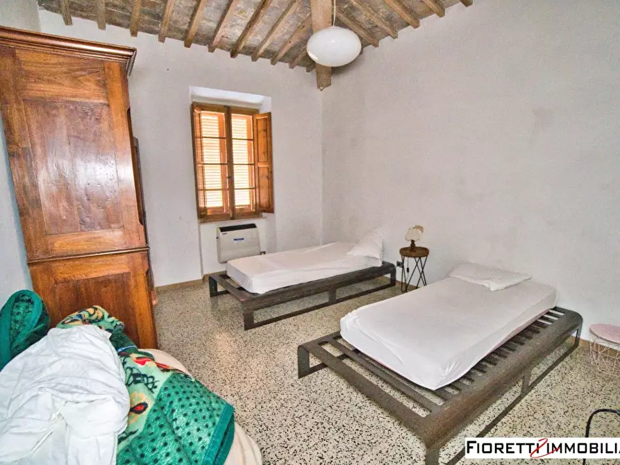 Immagine 18 di Porzione di casa in vendita  a Piombino