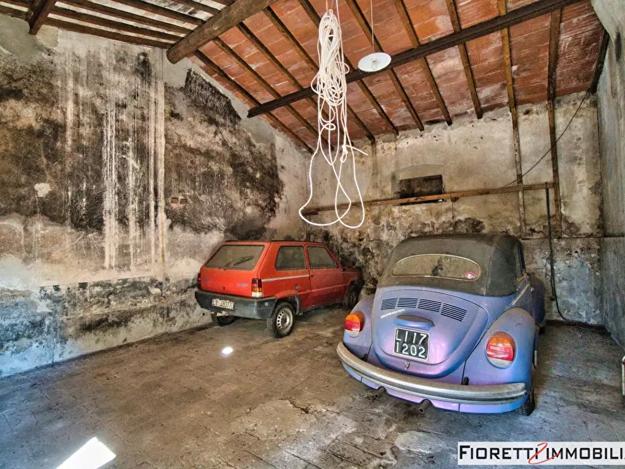 Immagine 36 di Porzione di casa in vendita  a Piombino