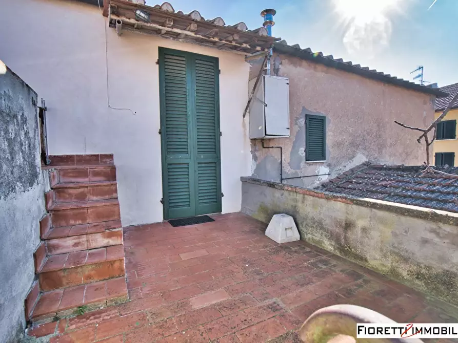 Immagine 38 di Porzione di casa in vendita  a Piombino