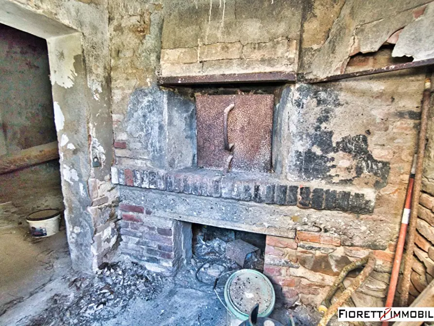 Immagine 40 di Porzione di casa in vendita  a Piombino