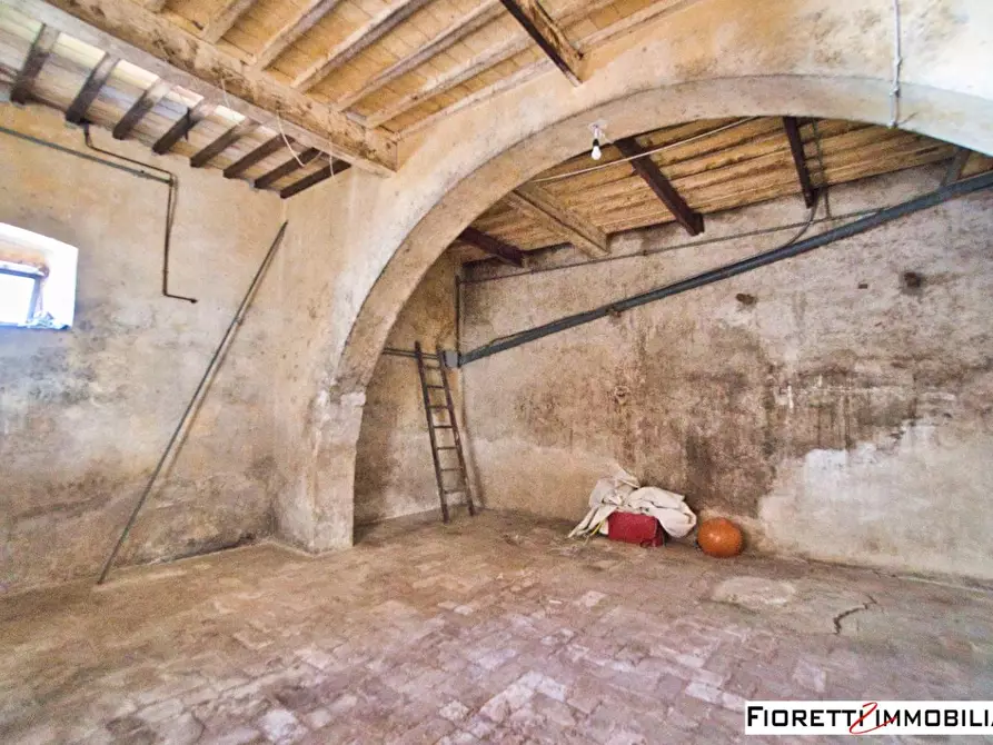 Immagine 22 di Porzione di casa in vendita  a Piombino