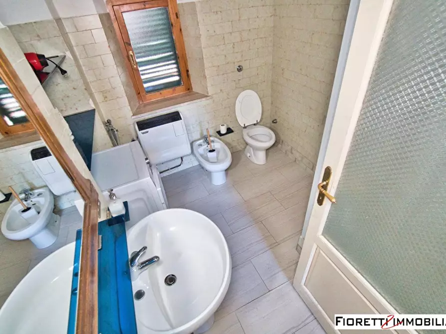 Immagine 24 di Porzione di casa in vendita  a Piombino