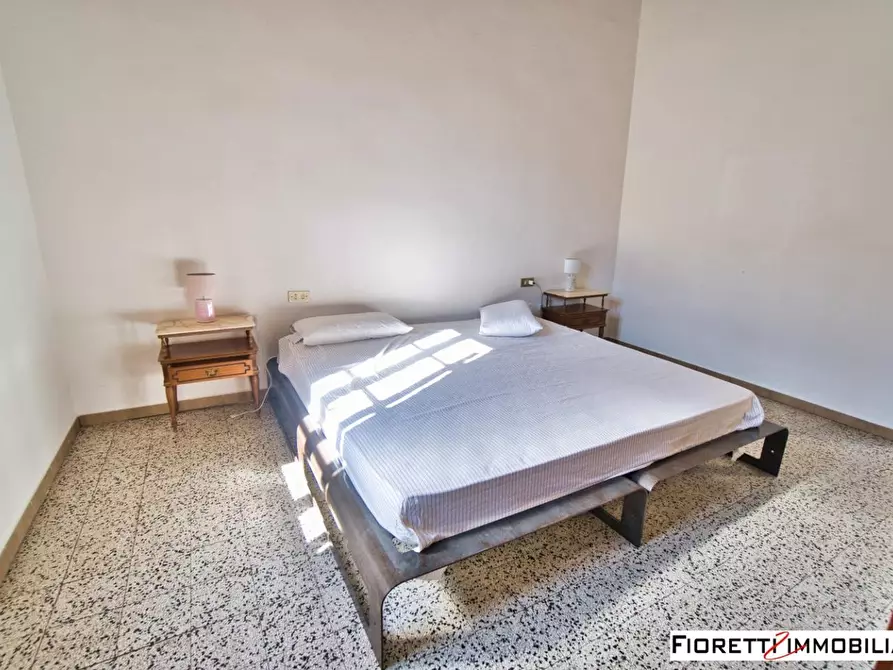 Immagine 15 di Porzione di casa in vendita  a Piombino