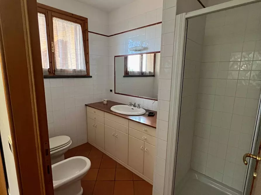 Immagine 22 di Villa in vendita  a Rosignano Marittimo