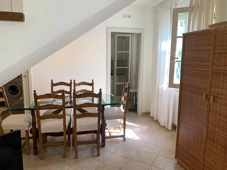 Immagine 8 di Villa in vendita  a Forte Dei Marmi