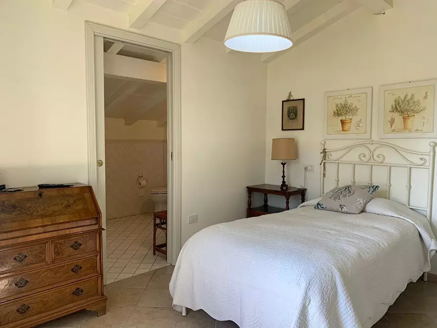 Immagine 22 di Villa in vendita  a Forte Dei Marmi